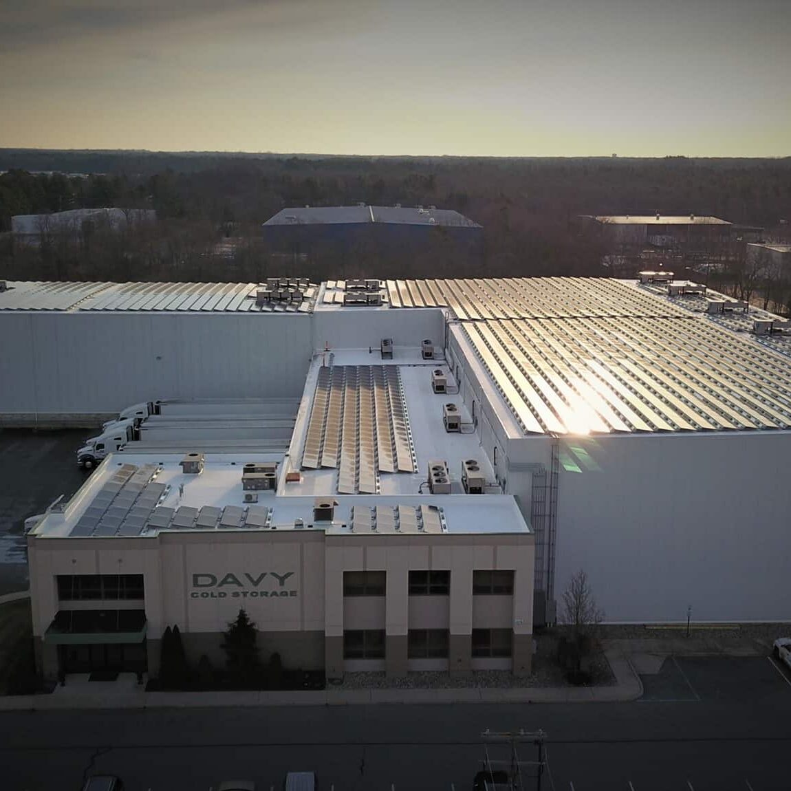 Cold storage building with solar panels